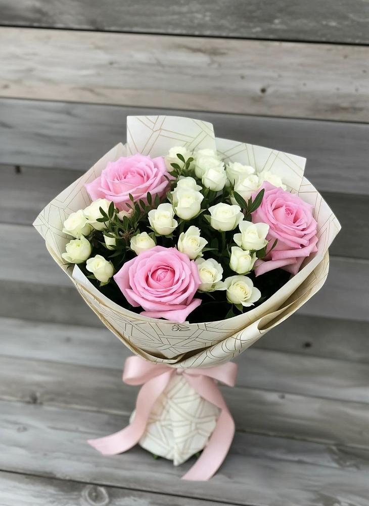 Букет цветов из: Розы в Сычёво
