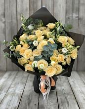 Букет цветов из:  Розы и Лизиантусы в Сычёво