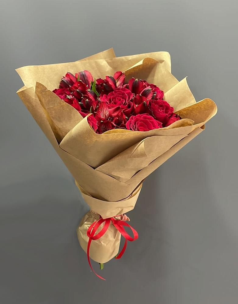 Букет цветов из: Альстромерии и Розы в Сычёво