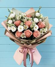 Букет цветов из:  Розы, Альстромерии и Лизиантусы в Сычёво
