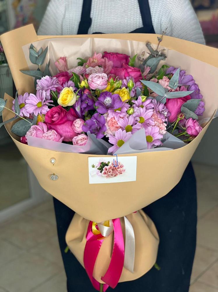 Букет цветов из: Хризантемы, Гвоздики и Альстромерии в Сычёво