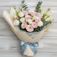 Букет цветов из:  Лизиантусы в Сычёво