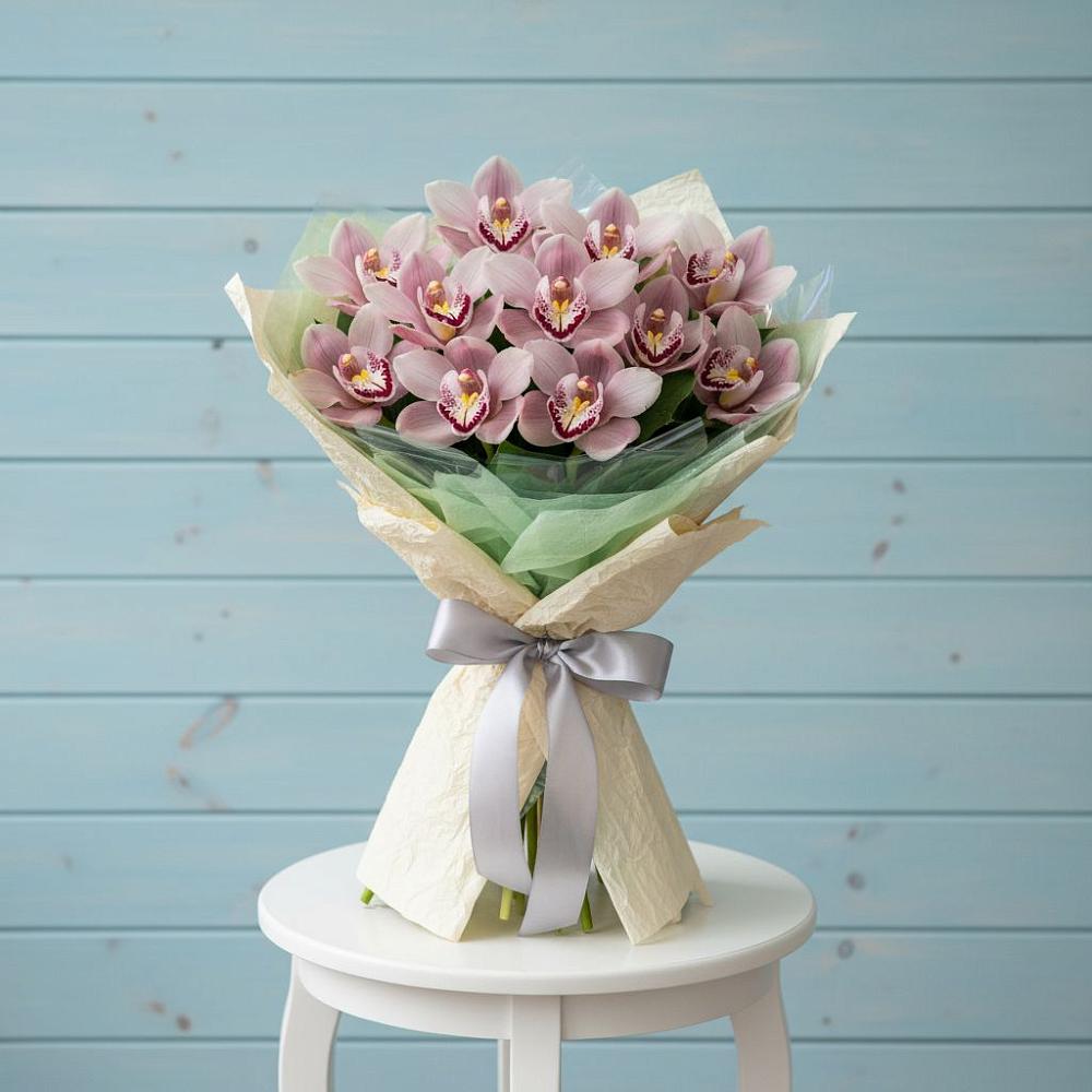 Букет цветов из: Орхидеи и Розы в Сычёво