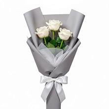 Букет 3 белые розы в Сычёво