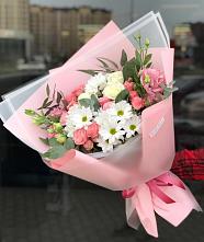Букет цветов из:  Розы, Лизиантусы и Хризантемы в Сычёво