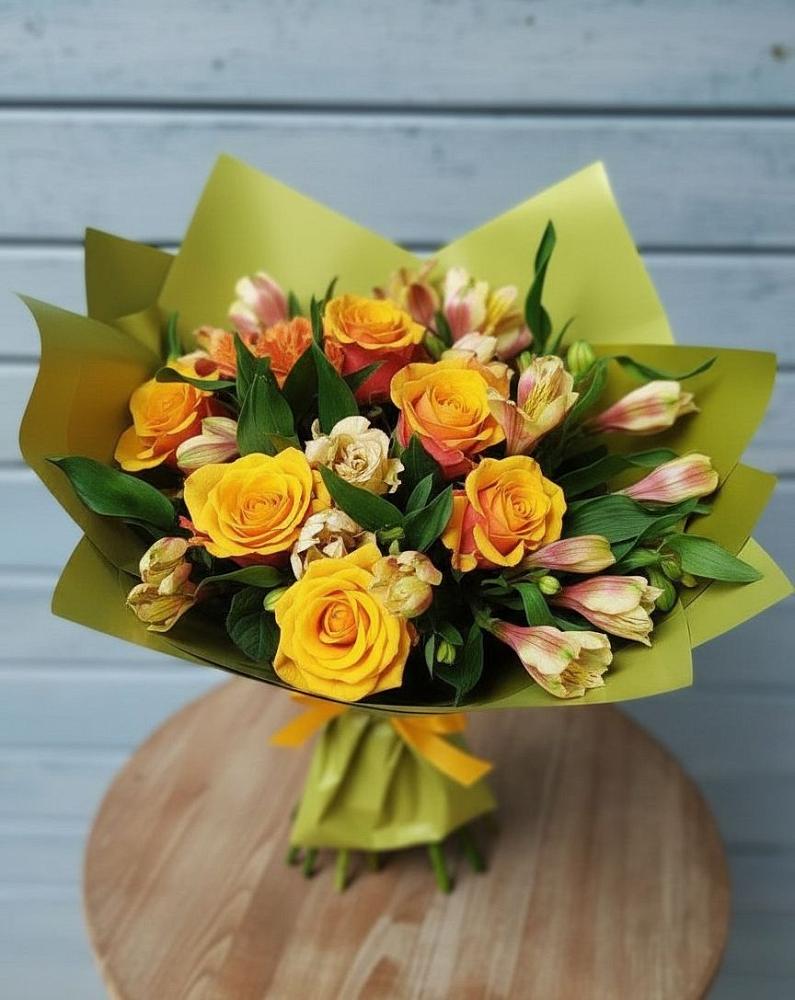 Букет цветов из: Альстромерии и Розы в Сычёво