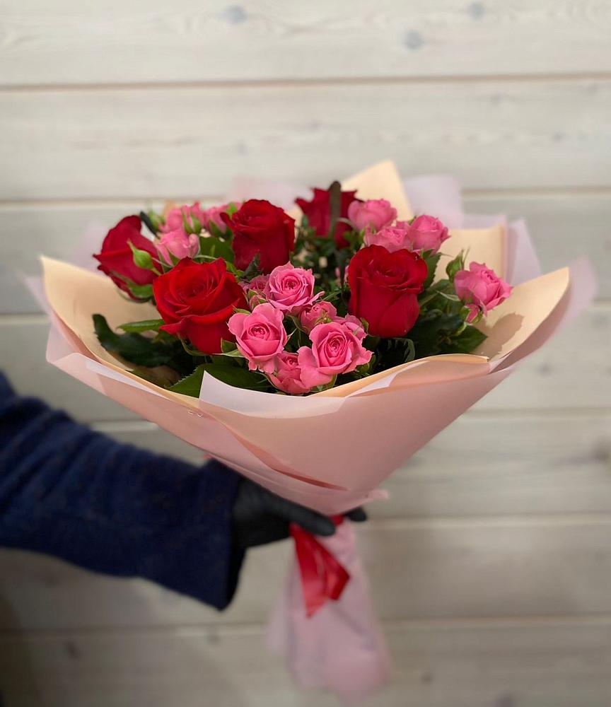 Букет цветов из: Розы в Сычёво