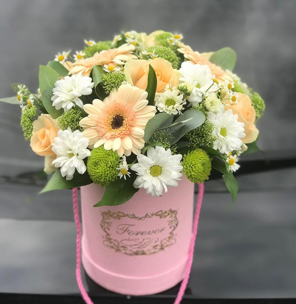 Цветочная композиция из Розы, Герберы и Хризантемы в шляпной коробке в Сычёво