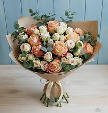 Букет цветов из:  Альстромерии и Розы #REPLACE_PRED# Сычёво