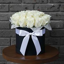 Цветочная композиция из Розы в шляпной коробке #REPLACE_PRED# Сычёво